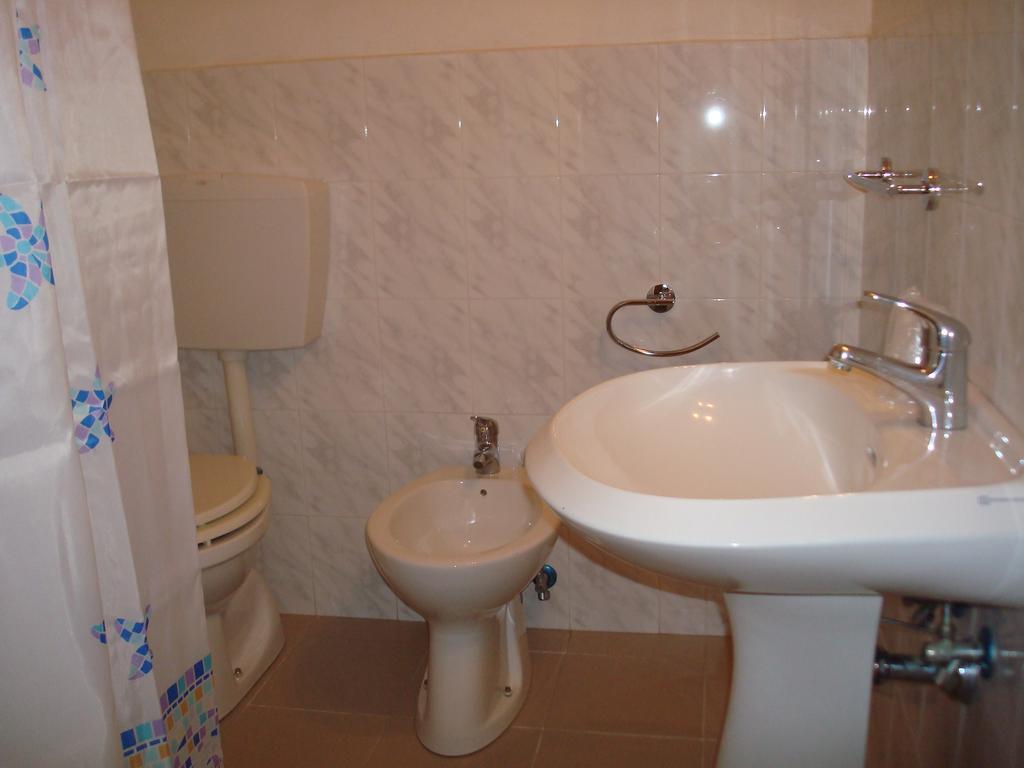 Affittacamere La Spezia Inn Habitación foto